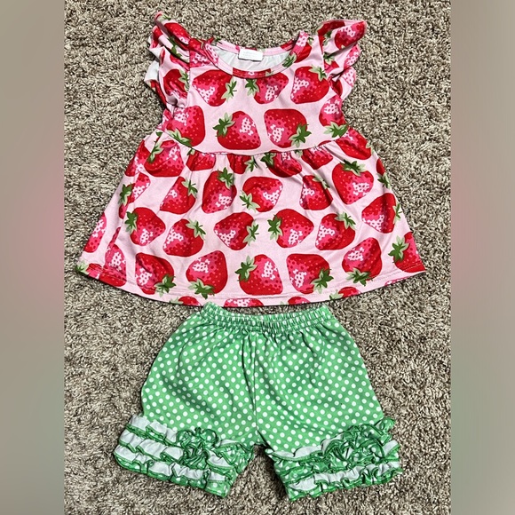 Strawberry Polka Dot Ruffle Set, size 6-12 months - Picture 1 of 2